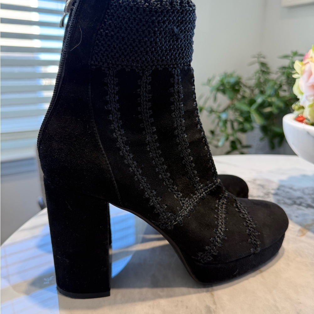 Women's Black Suede Block Heel Ankle Boots